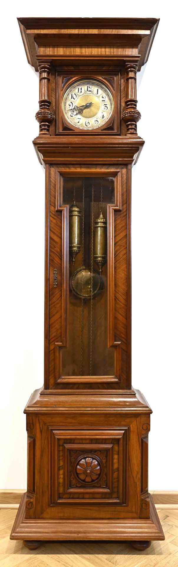 Impressive grandfather clock from the Wilhelminian period, around 1900 in Berlin, solid walnut with