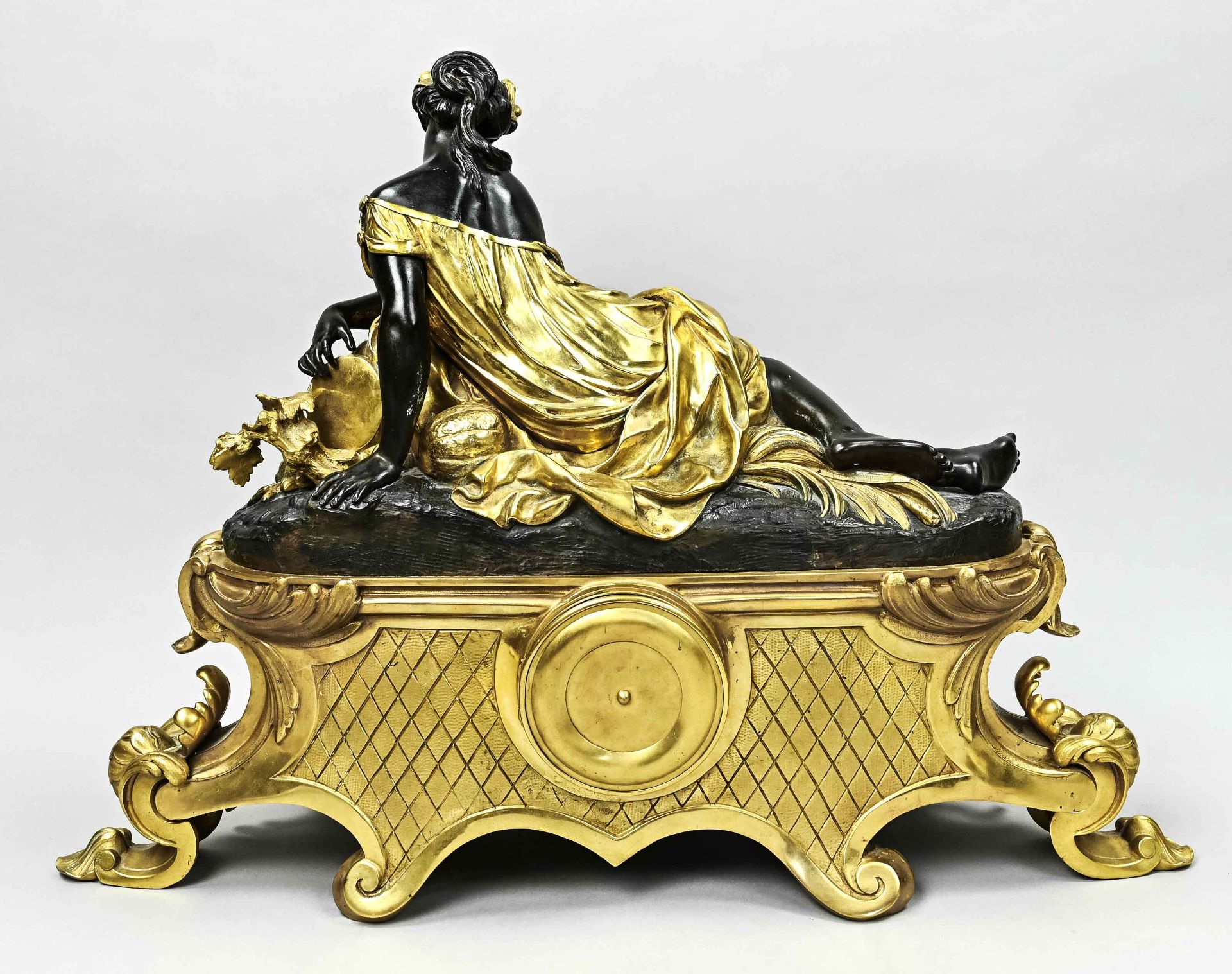 Large pendulum, France circa 1860, Louis XV style, bronze, fire gilded, partially dark patinated, e - Image 3 of 3
