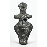 Weibliches Idol, China, schwarzer Stein mit weißen bogenförmiger Dekoration, kurze Arme und rudimen