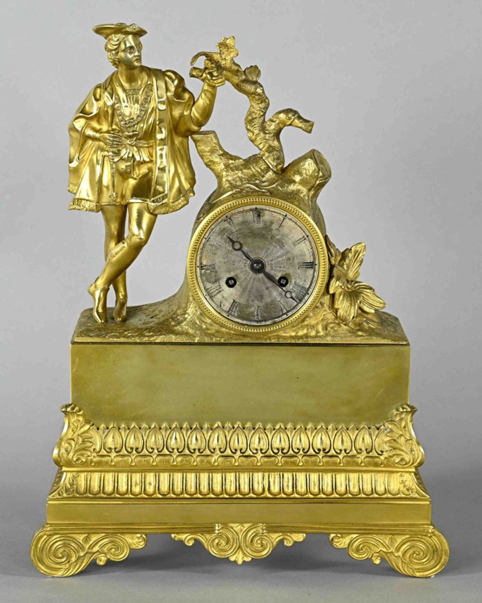 Great figural mantel clock, France circa 1830/40, bronze, fire gilded, figural clock with young pri