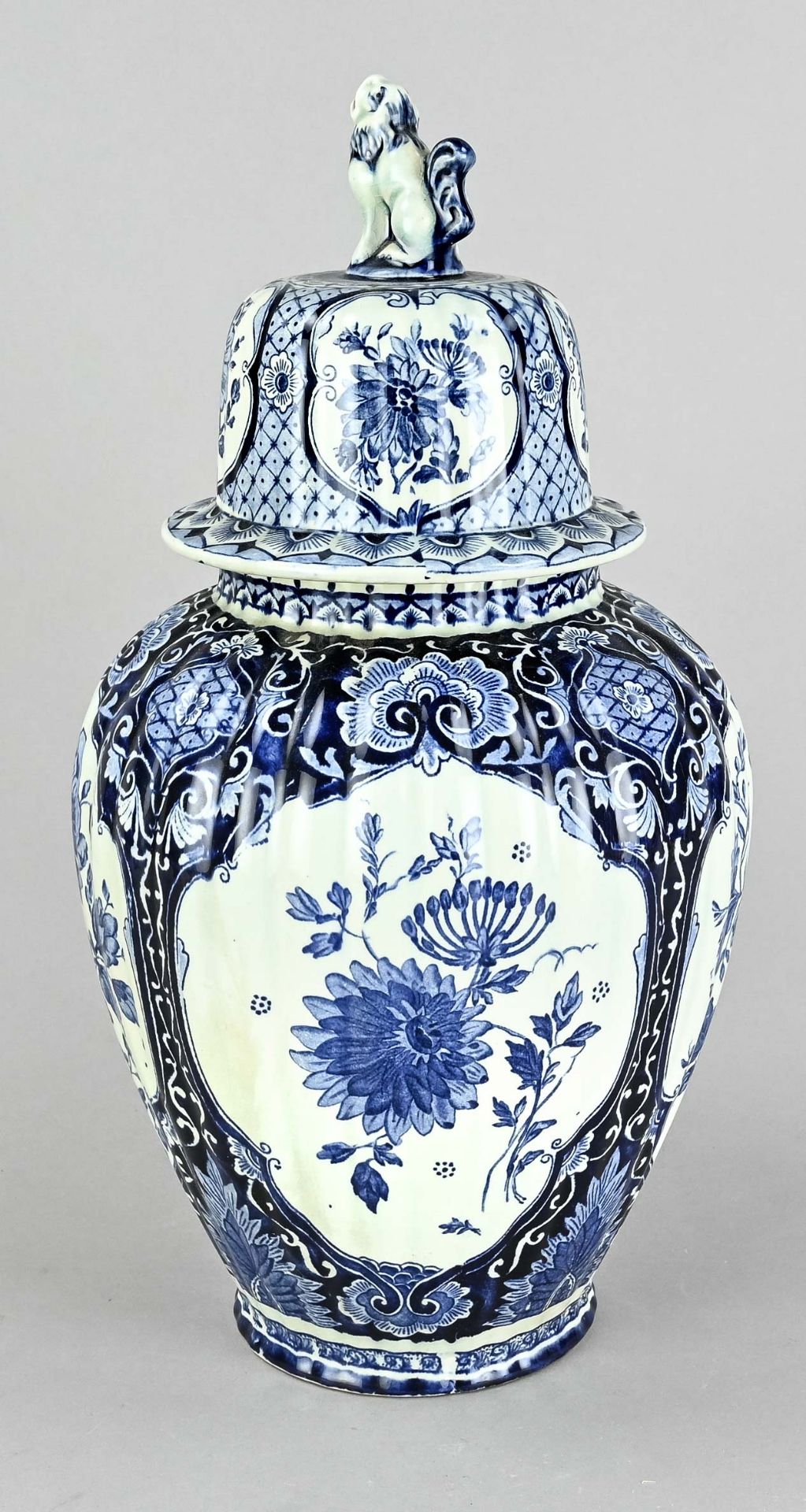 Delft lidded vase, Netherlands, 20th century, height 39 cm, diameter 20 cm, bottom mark - Image 4 of 5