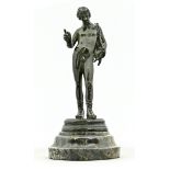 Bronzestatue, "Jüngling", Italien, 19. Jh., Bronze, schöne detailreiche Arbeit, Marmorsockel 16 cm,