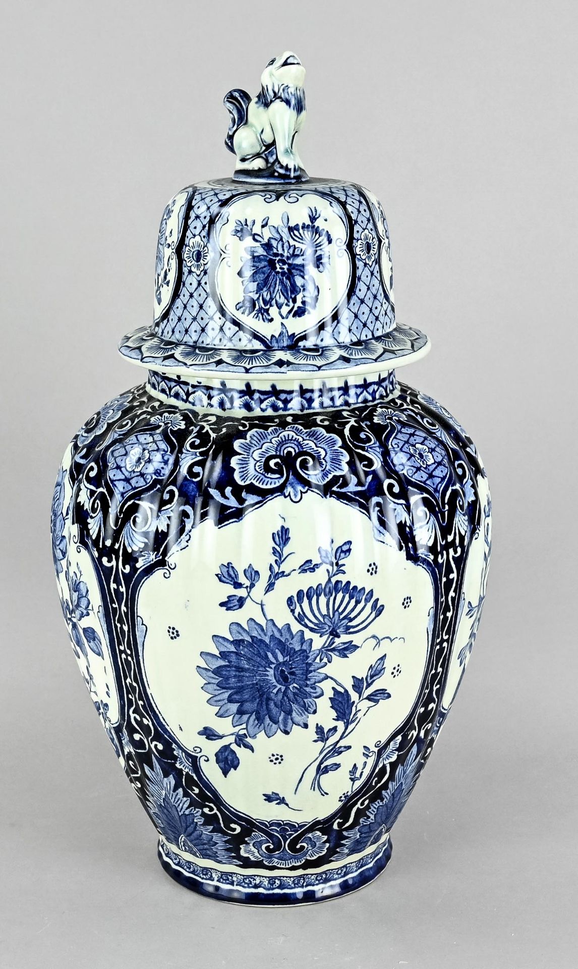 Delft lidded vase, Netherlands, 20th century, height 39 cm, diameter 20 cm, bottom mark - Image 2 of 5