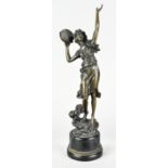 Bronzefigur, "Tänzerin mit Tamburin", Frankreich, Pfennigmarke, Paris, 20. Jh., Höhe 54,5 cm, runde
