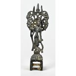 Stehender Shiva, Bronze, Thailand, auf Lotossockel, vor einem kreisförmigen Aufsatz flankiert von z