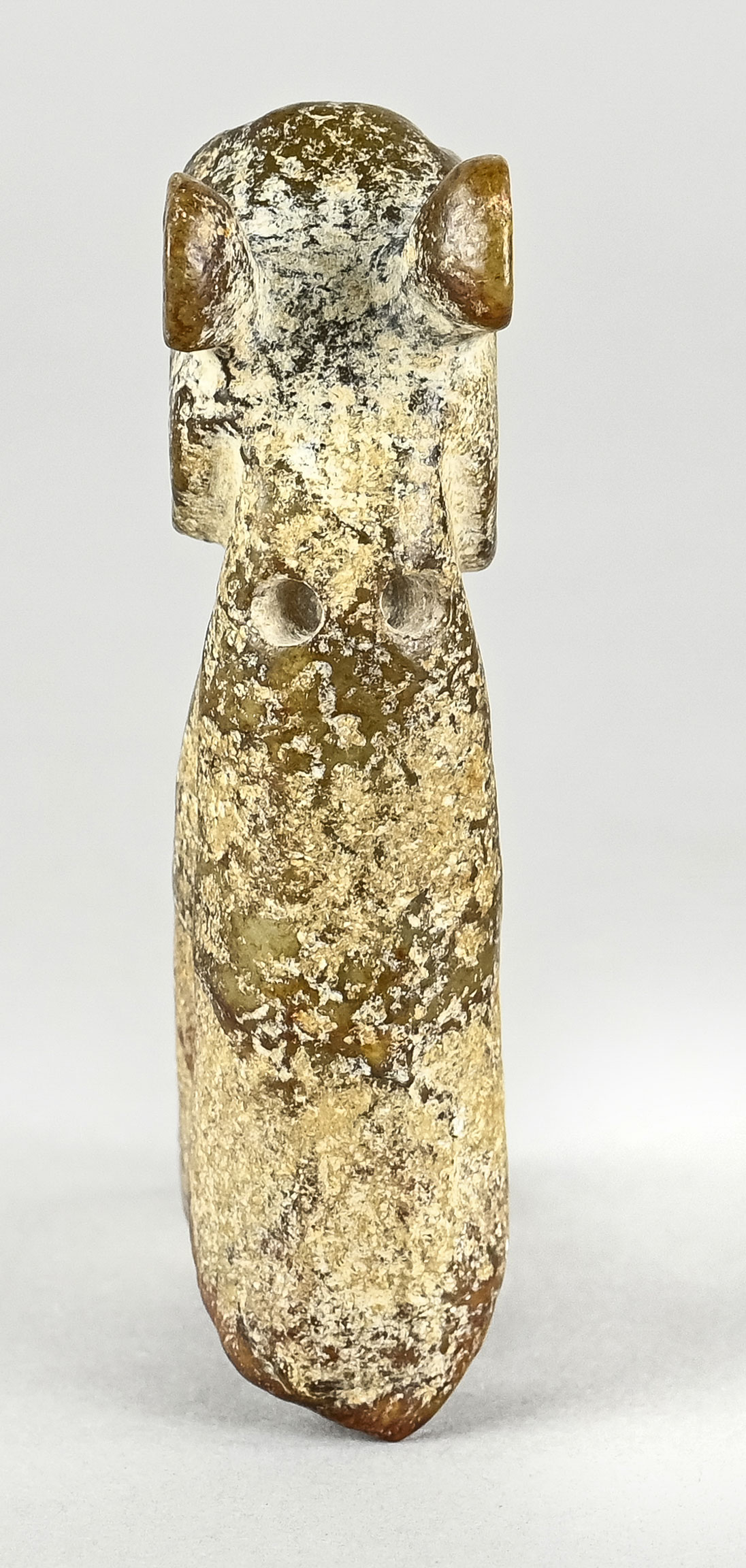 Hongshang Amulett, Fantasiefigur, Tier ähnlich, Jade mit Patina, China, Höhe 9 cm - Bild 3 aus 4