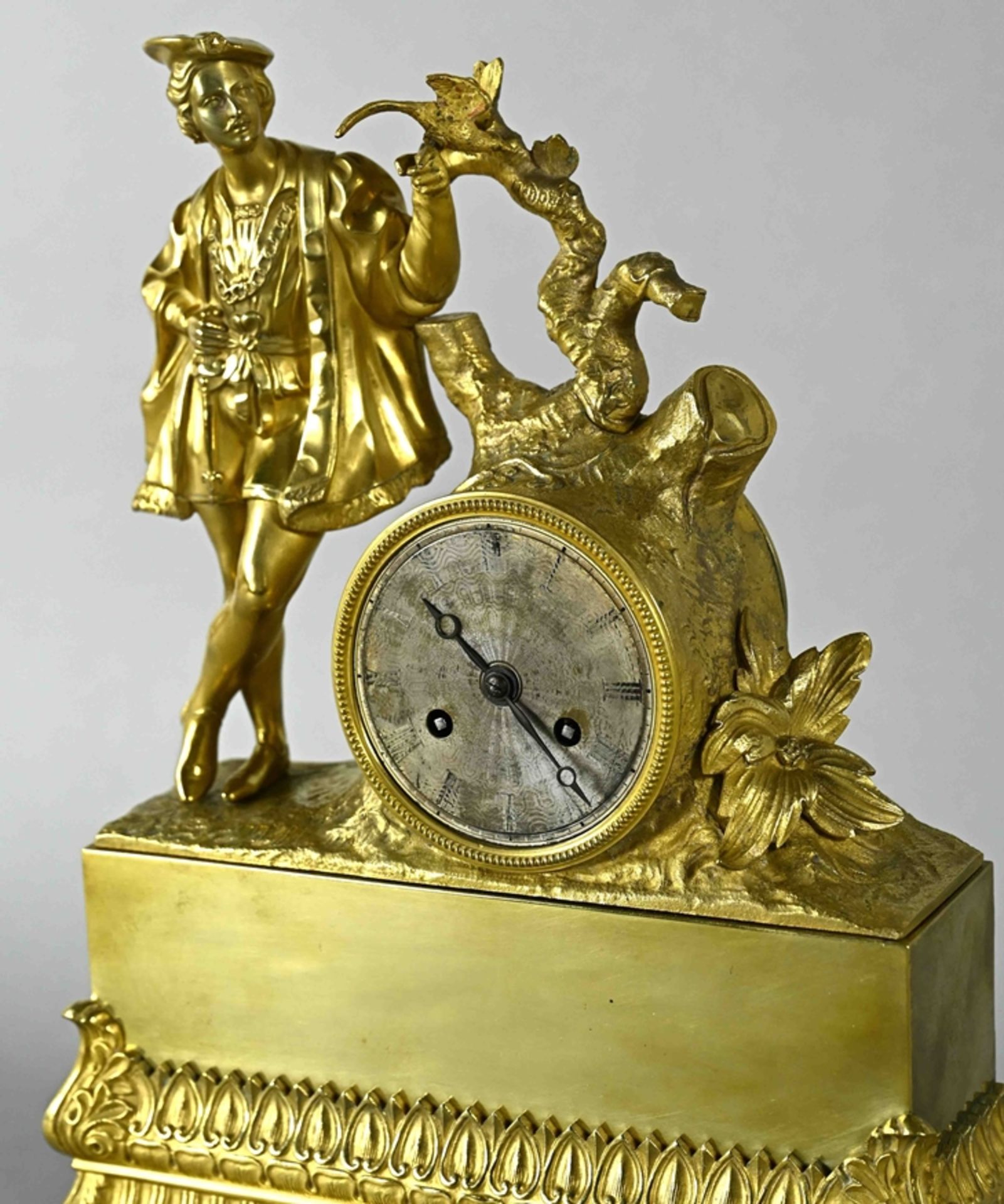 Great figural mantel clock, France circa 1830/40, bronze, fire gilded, figural clock with young pri - Image 2 of 2