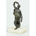 Bronzefigur, Griechenland, 19. Jh., "Tänzerin mit Kastagnetten", Höhe 17,5 cm, auf Marmorsockel