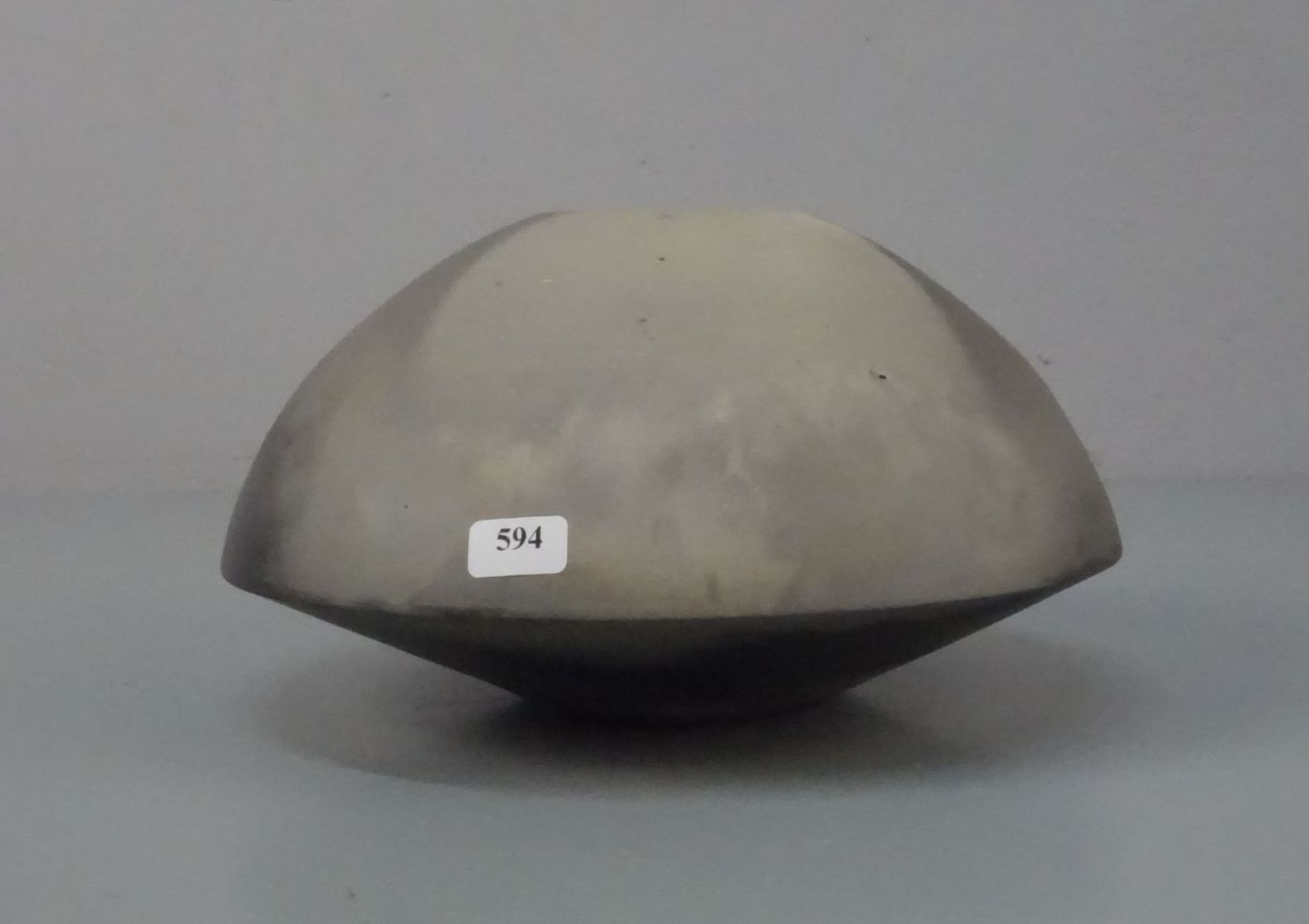 ERNST PLEUGER - VASE "UFO" - Bild 2 aus 4