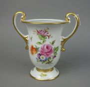 HENKELVASE / VASE