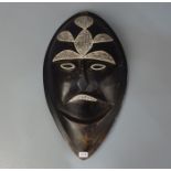 AFRIKANISCHE MASKE