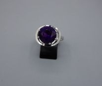 RING MIT AMETHYST