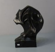 BRONZE-SKULPTUR: "SITZENDER AFFE"