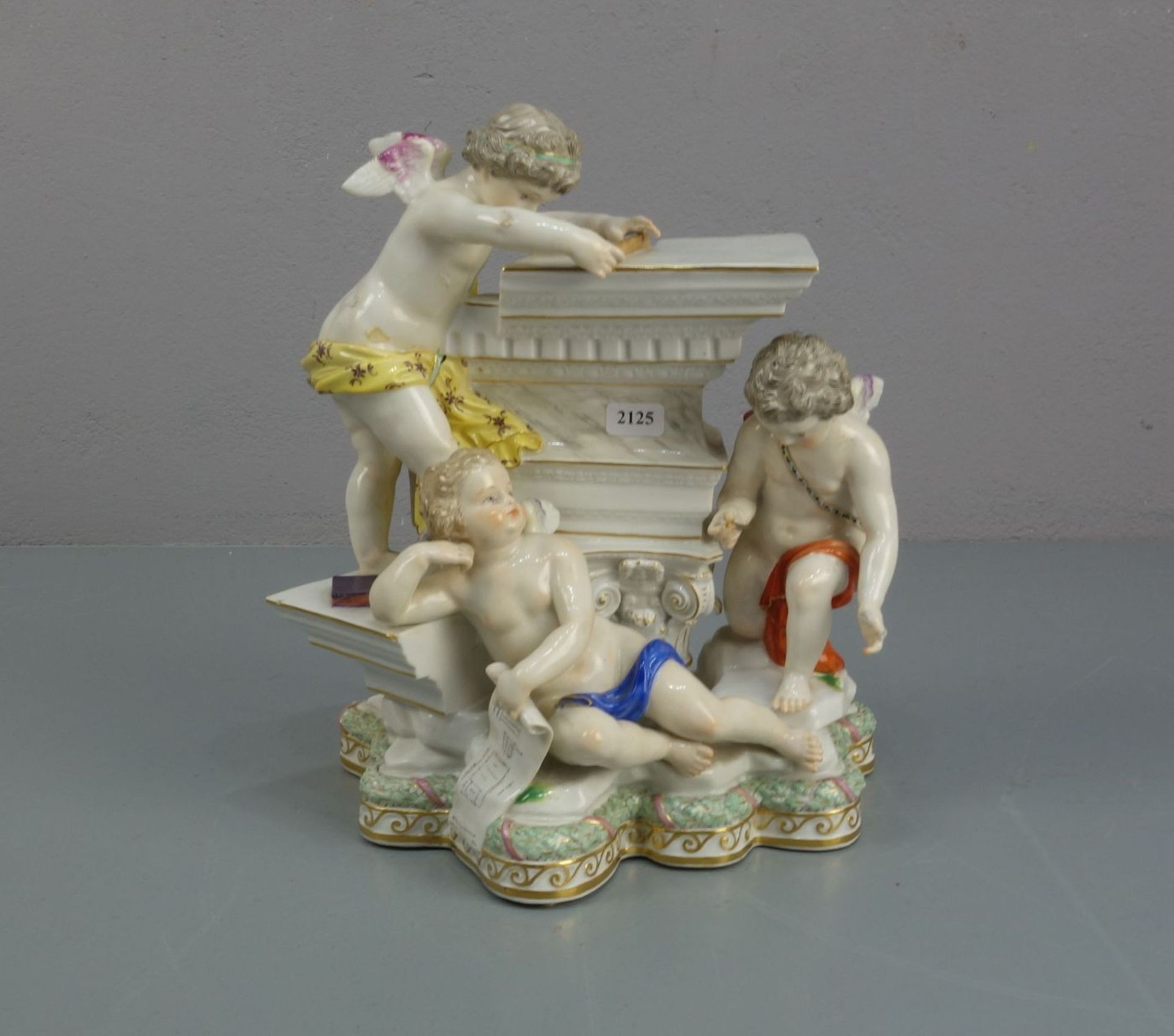 SELTENE MEISSEN FIGURENGRUPPE "ALLEGORIE DER ARCHITEKTUR"