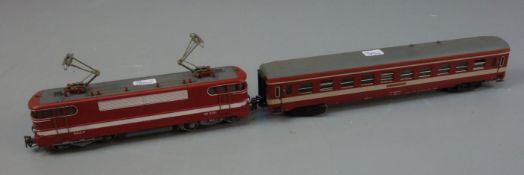 MÄRKLIN H0 E-LOK "BB 9291 CAPITOLE UND  PERSONENWAGEN