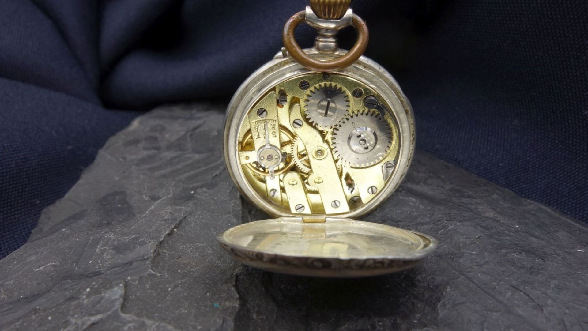 SMALL LADIES' POCKET WATCH IN GALONNÉ CASE / GALLONÉ POCKET WATCH - Image 3 of 5