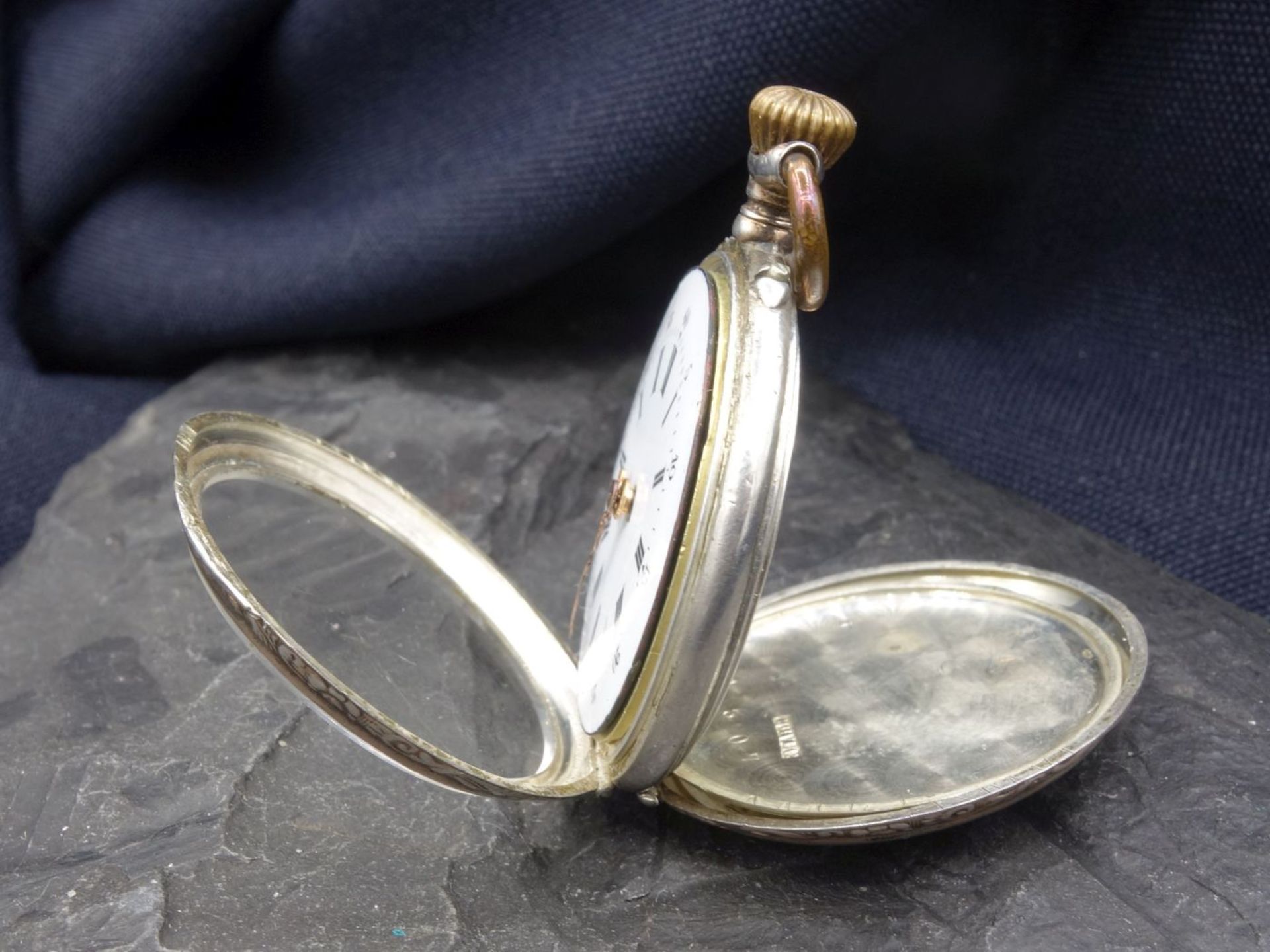 SMALL LADIES' POCKET WATCH IN GALONNÉ CASE / GALLONÉ POCKET WATCH - Image 2 of 5