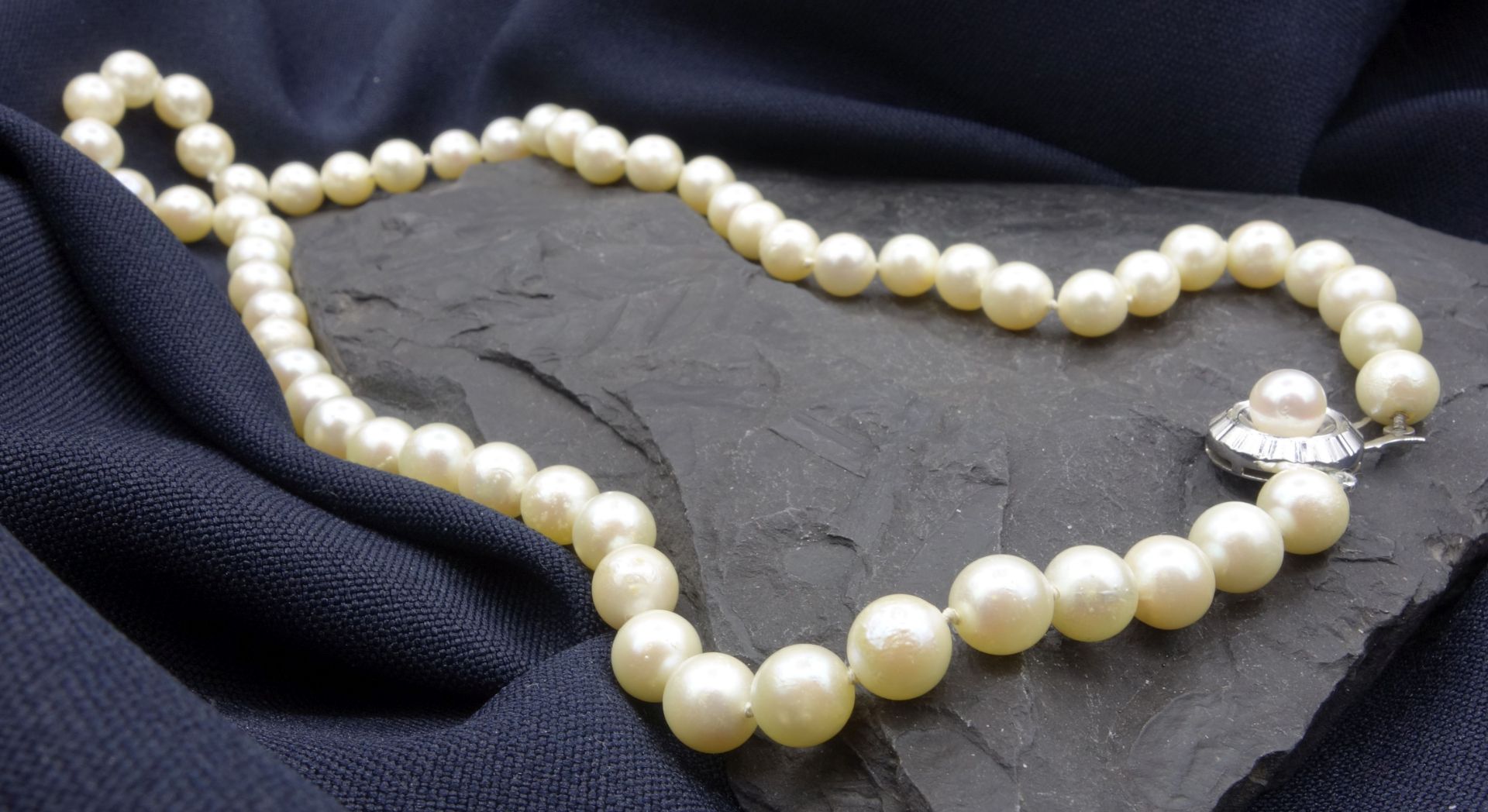 Pearl necklace - Image 2 of 5