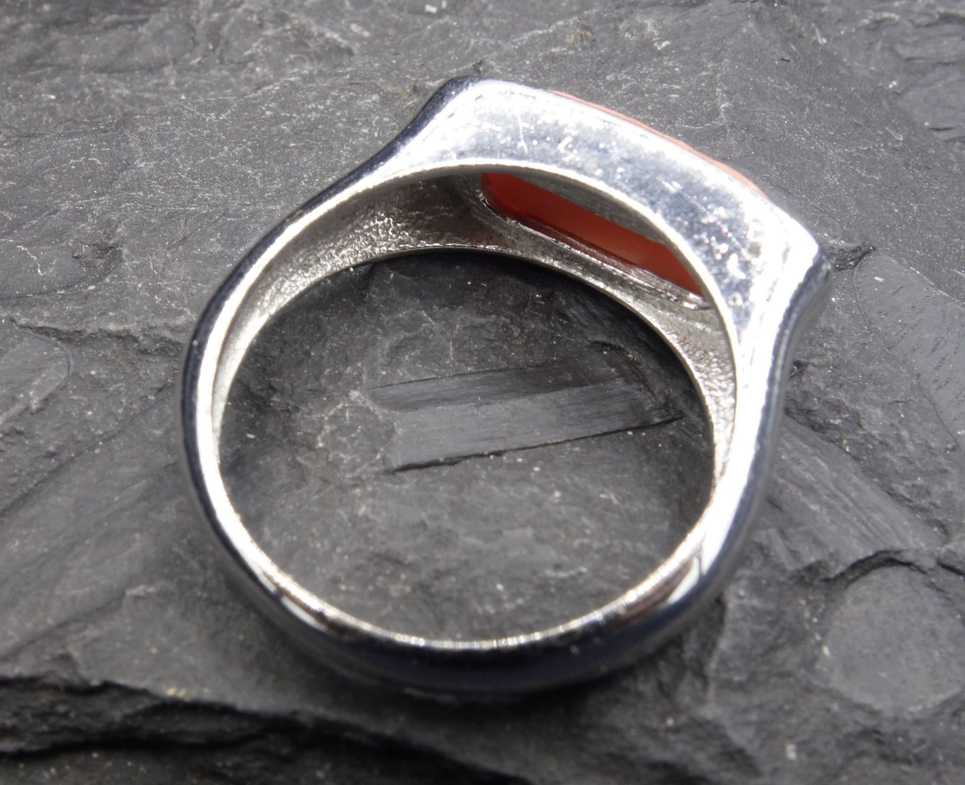 RING WITH CORAL AND DIAMONDS - Image 3 of 4