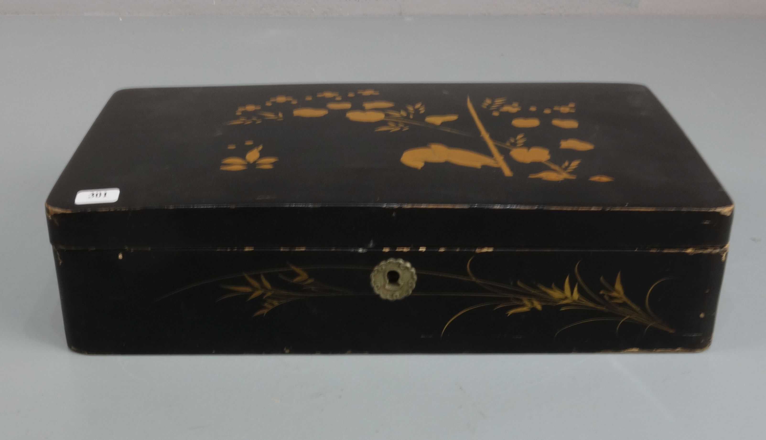 CHINESE LACQUER CASKET