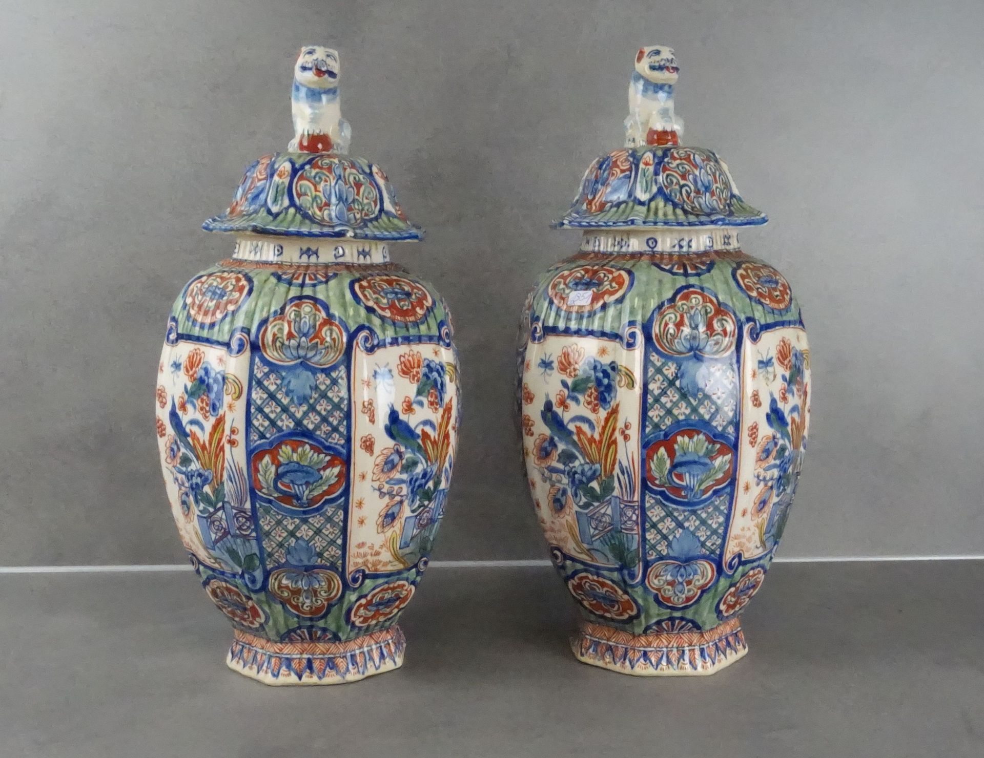 PAIR OF LID VASES WITH FOHUND HANDLES - Image 2 of 6