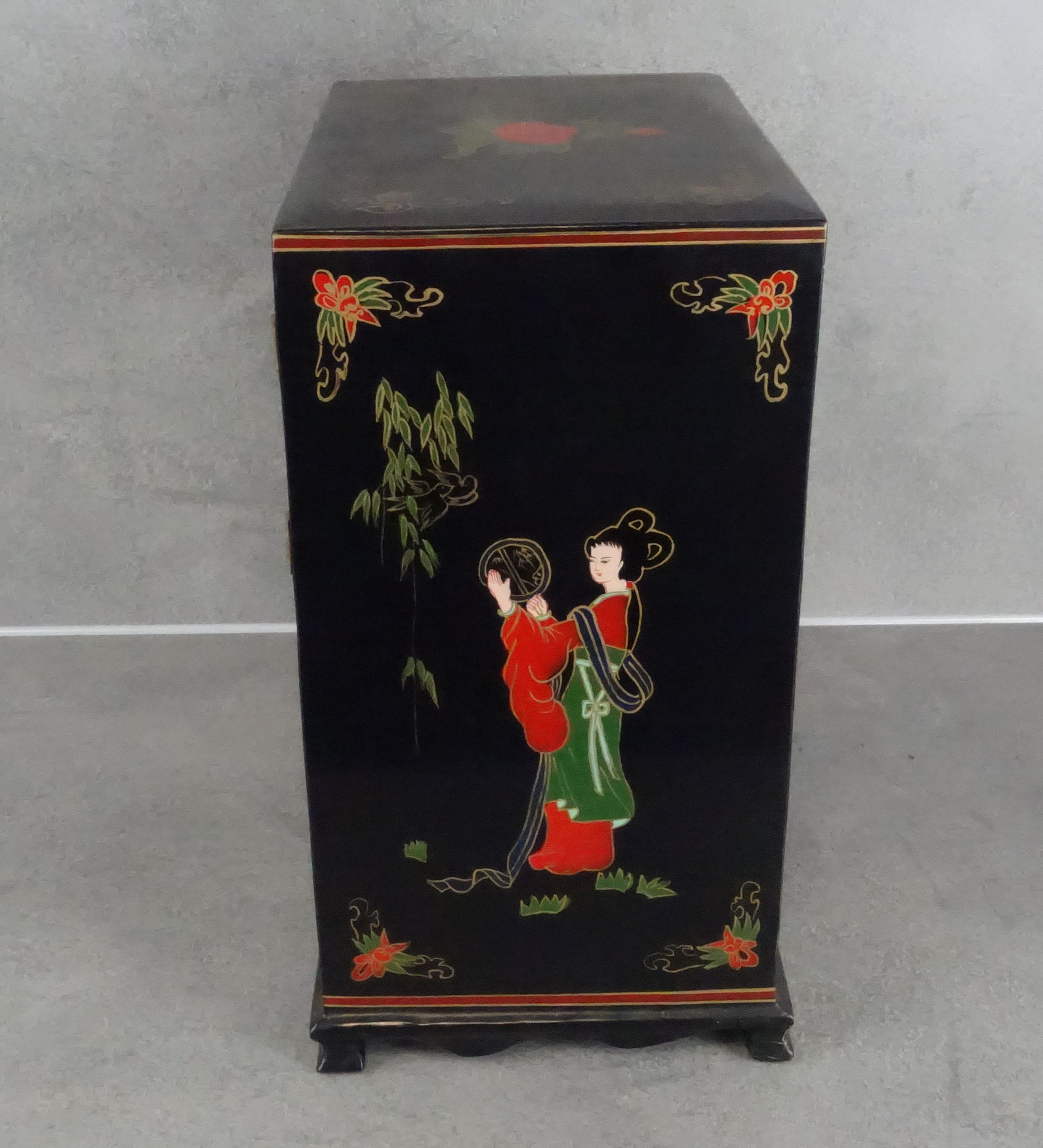 LACQUER CABINET / JEWELRY BOX - Image 3 of 5