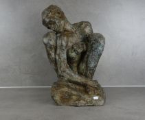 AUGUSTE RODIN - SKULPTUR: "DIE KAUERNDE"