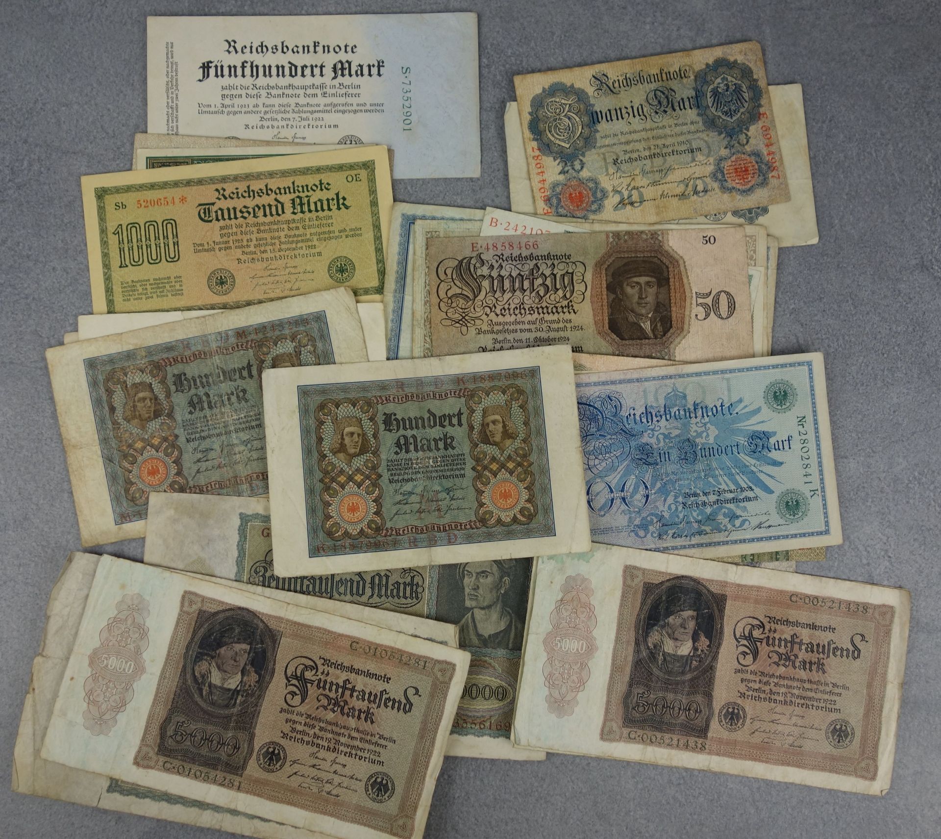 COLLECTION OF PAPER MONEY / BANKNOTES / MONEY BONDS - GERMAN REICHSBANKNOTEN (MARK) - Image 13 of 13