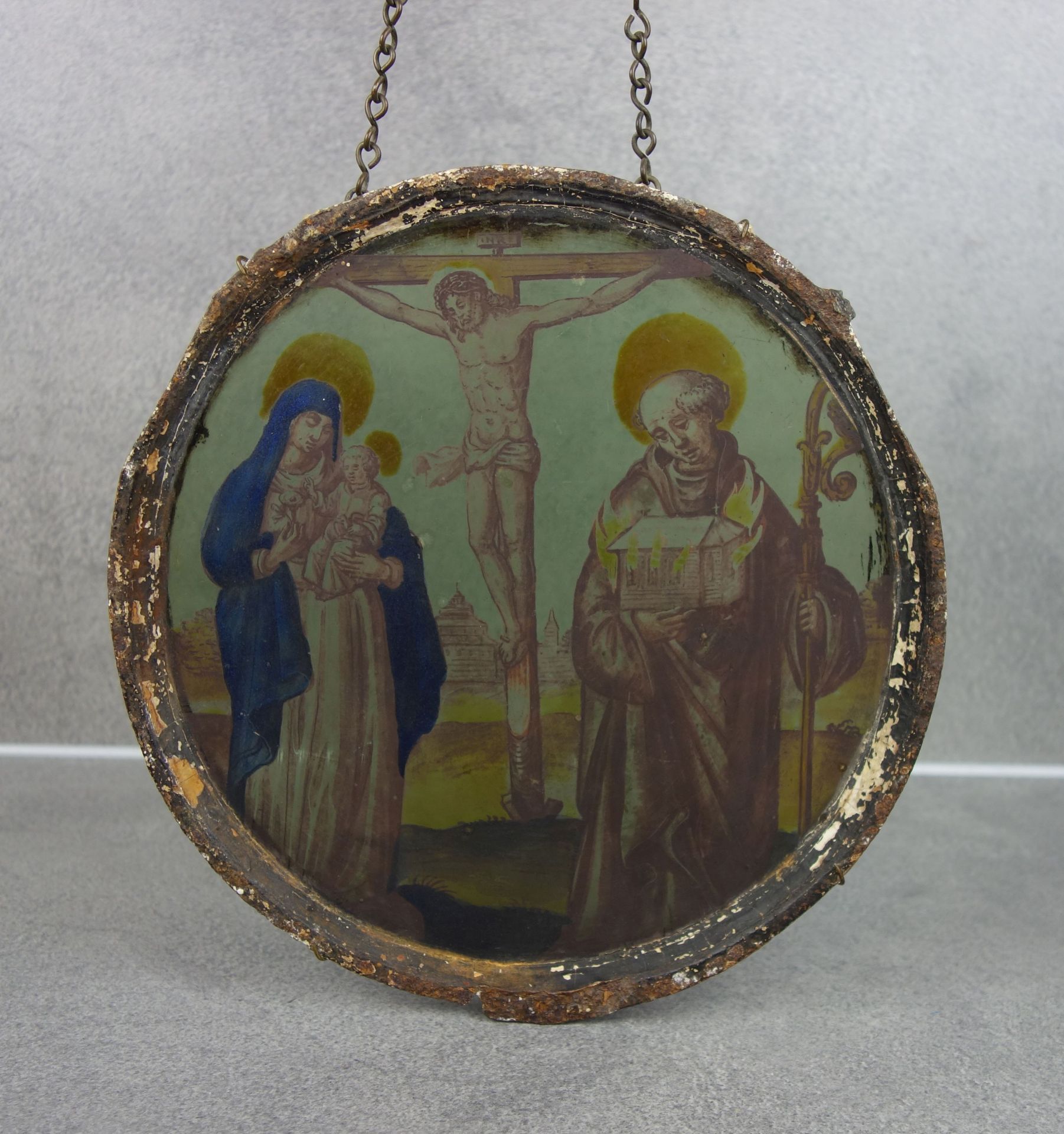 RELIGIOUS CABINET PANE / STAINED GLASS ON ROUND PANE - Image 2 of 7
