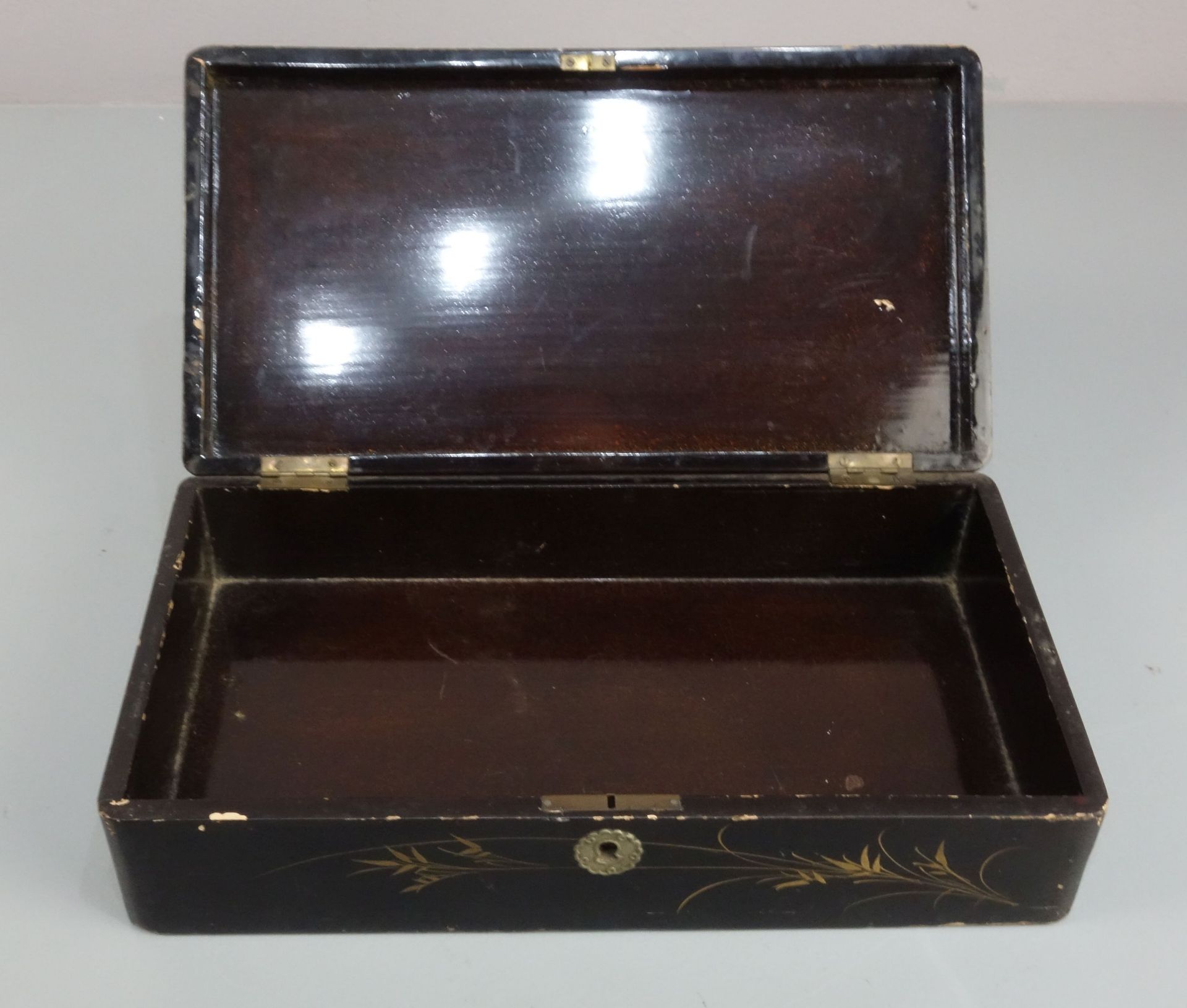 CHINESE LACQUER CASKET - Image 3 of 3