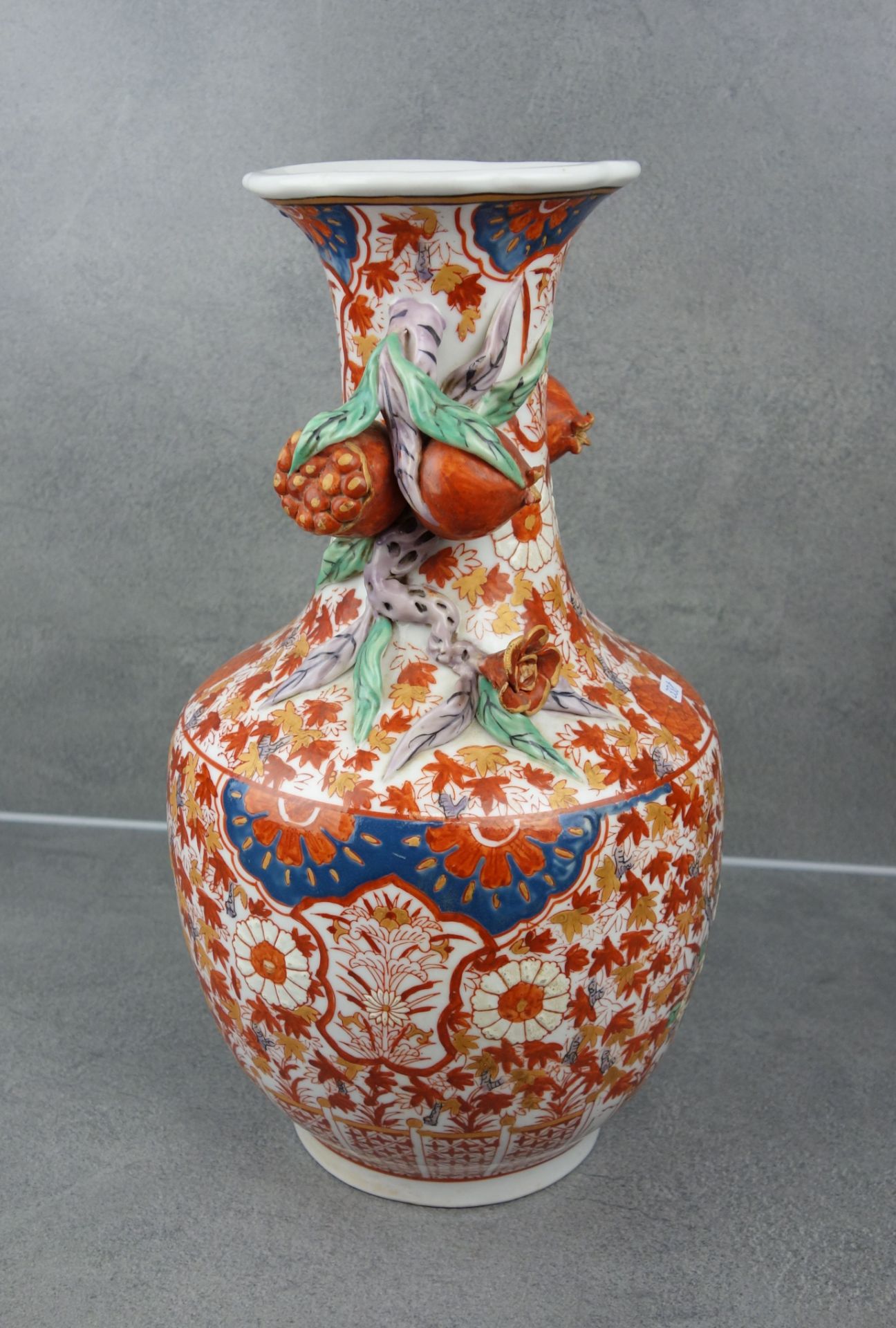 VASE WITH GRANATOES - Image 7 of 10