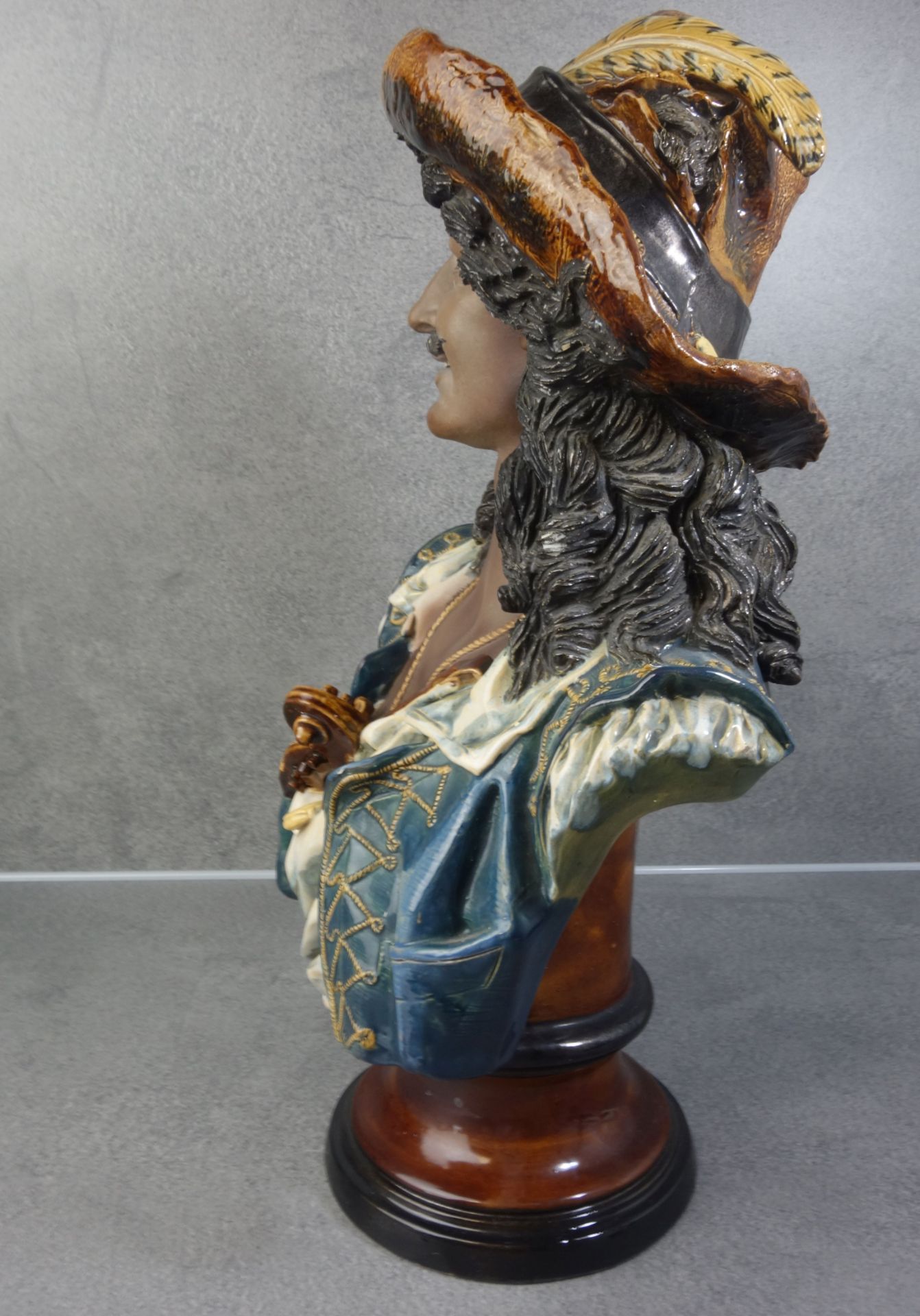 R. STURM SCULPTURES: "MUSICIAN" AND "FORTUNE TELLER" - Image 5 of 6