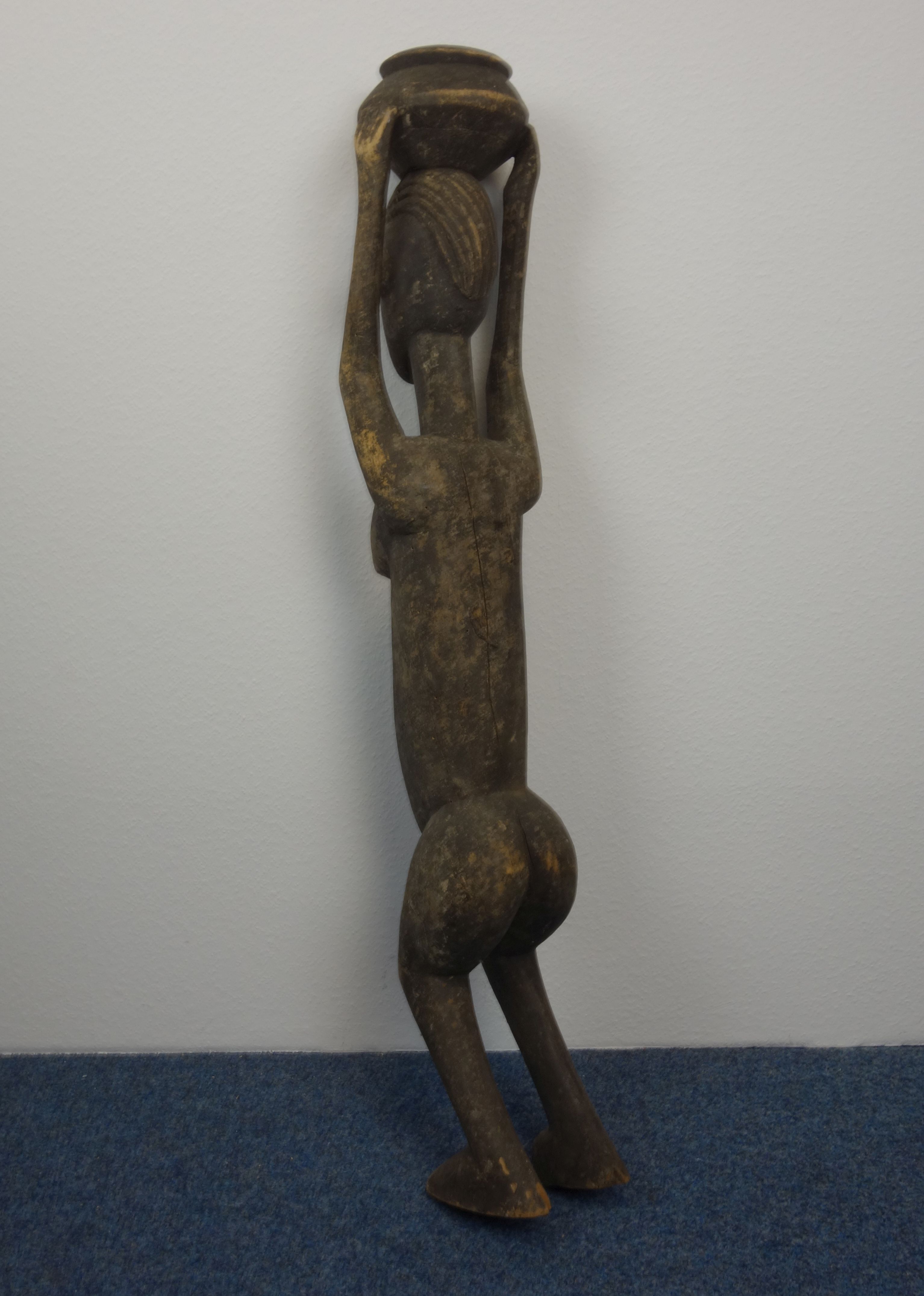SCULPTURE. "WATER CARRIER" - Image 4 of 4