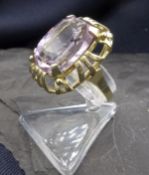 RING MIT AMETHYST