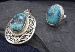 SCHMUCK SET: ANHÄNGER UND RING MIT TÜRKISEN