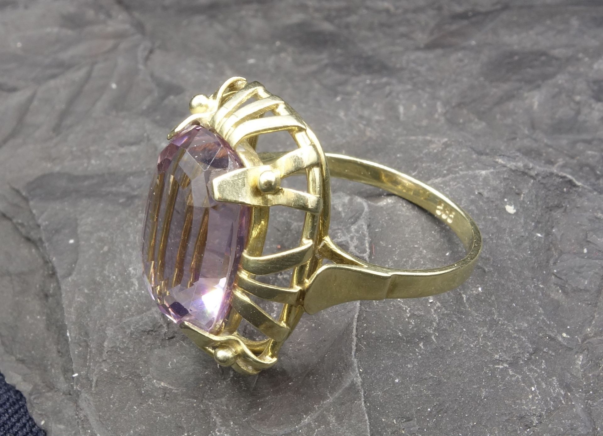 RING WITH AMETHYST, 14 ct yellow gold  - Image 3 of 3