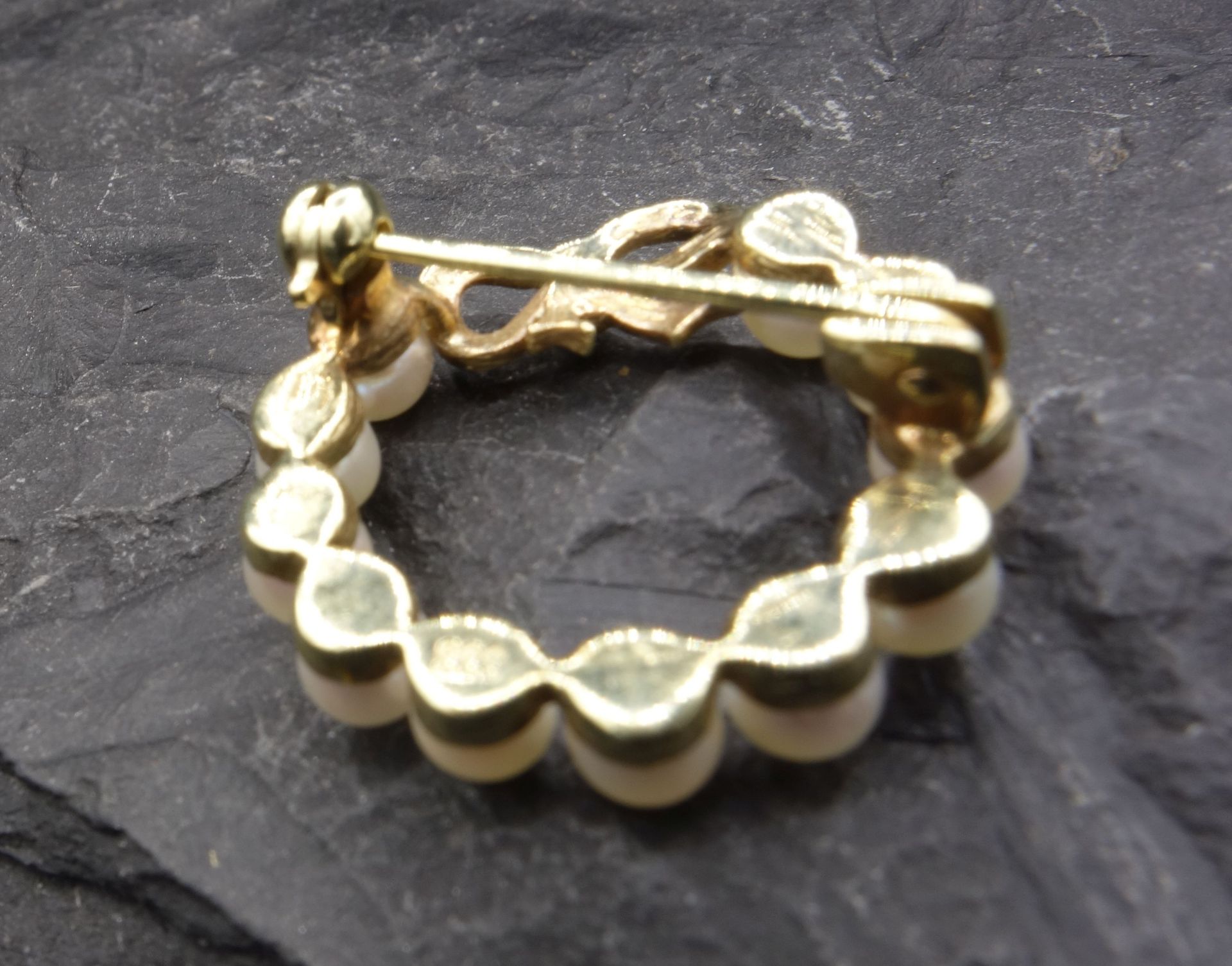 PEARL BROOCH - 8 ct. yellow gold - Image 3 of 5