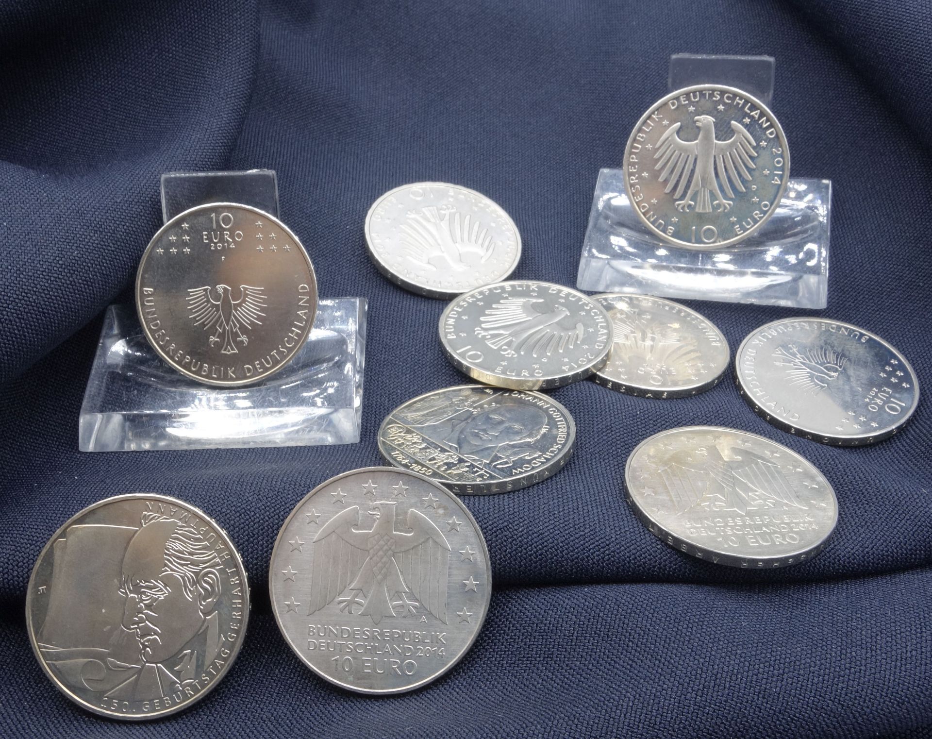 CONVOLUTE COINS: 10 EURO