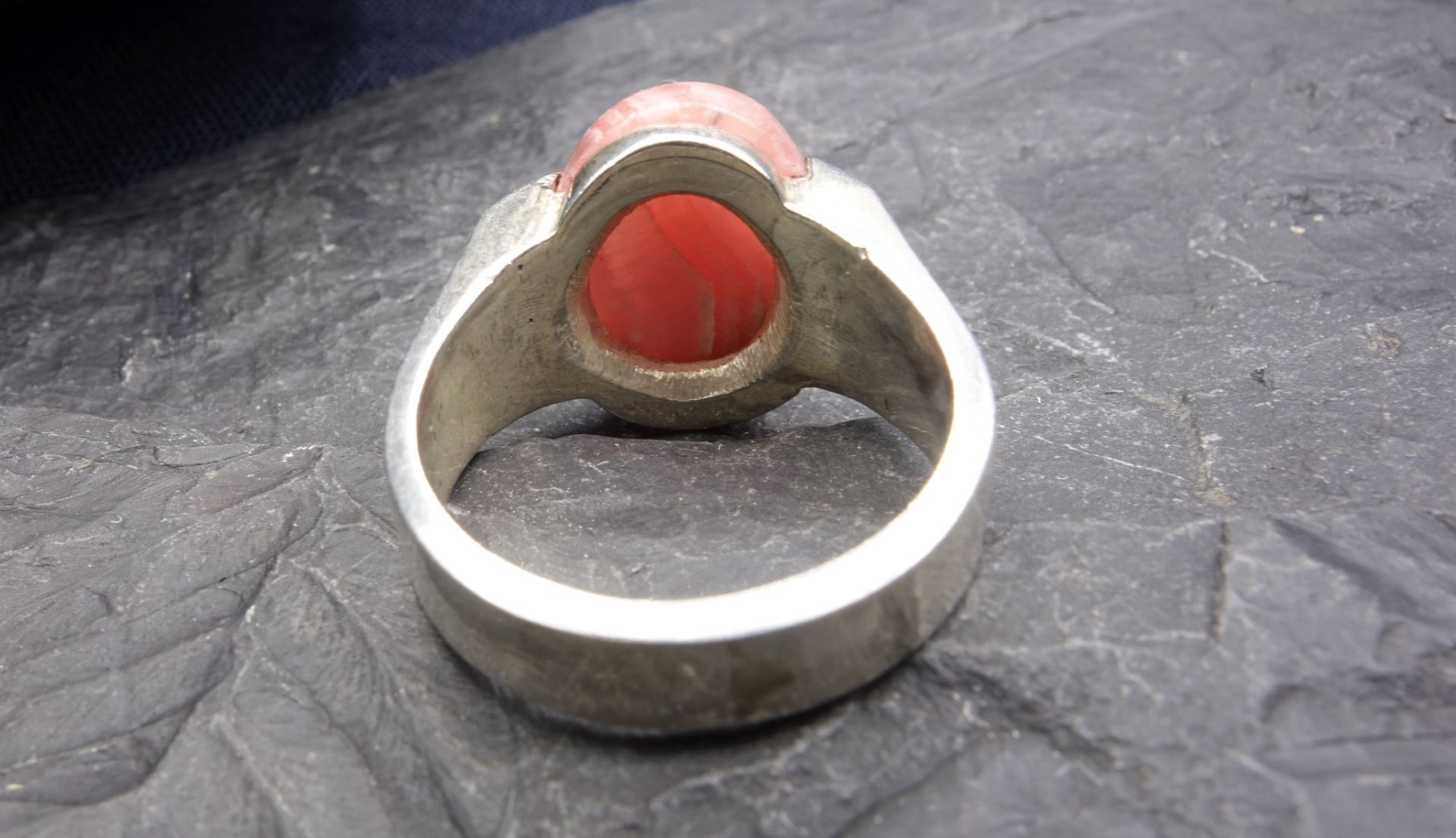 RING WITH RHODOCHROSITE - Image 3 of 4