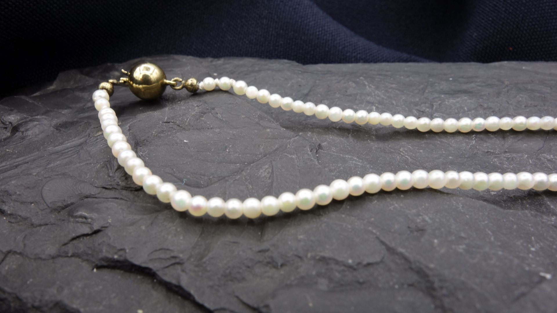 PEARL CHAIN - Image 2 of 3