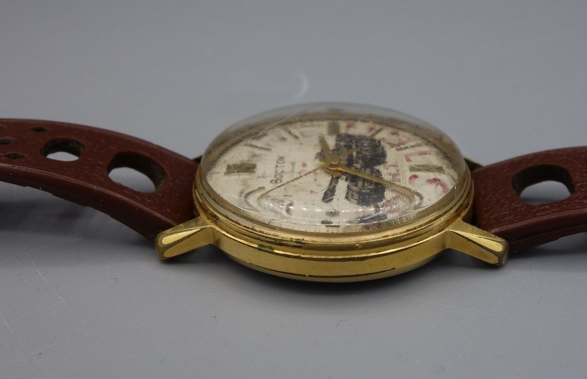 VINTAGE WATCH: WOSTOK  - Image 5 of 6