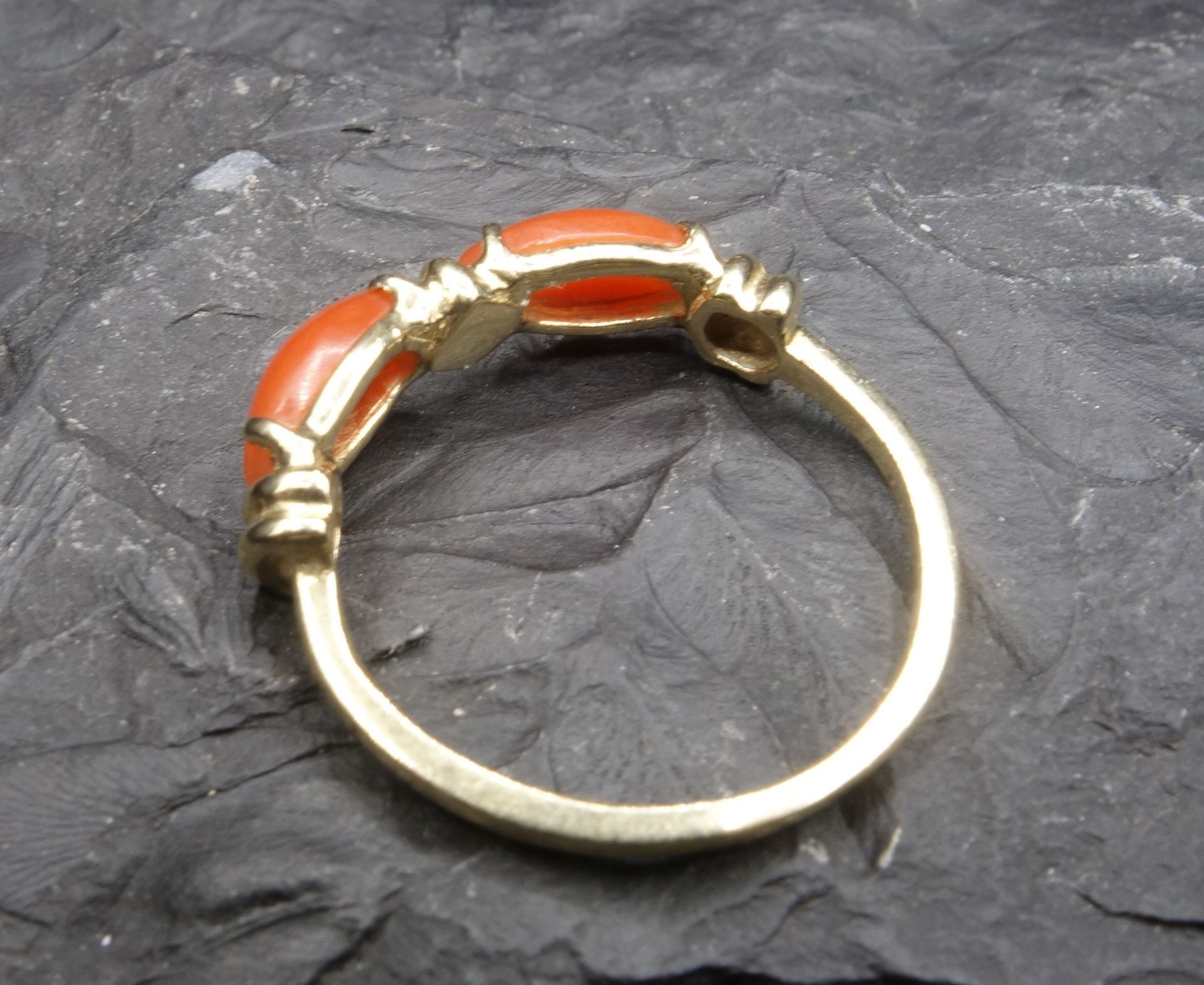 RING MIT KORALLE - Bild 5 aus 5