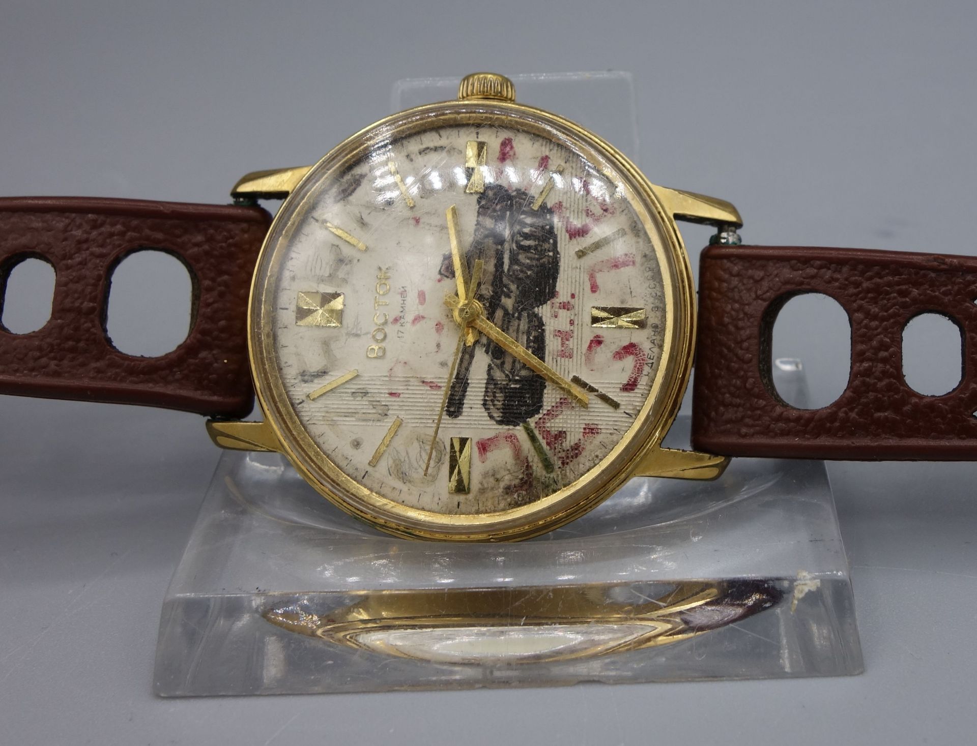 VINTAGE WATCH: WOSTOK  - Image 2 of 6