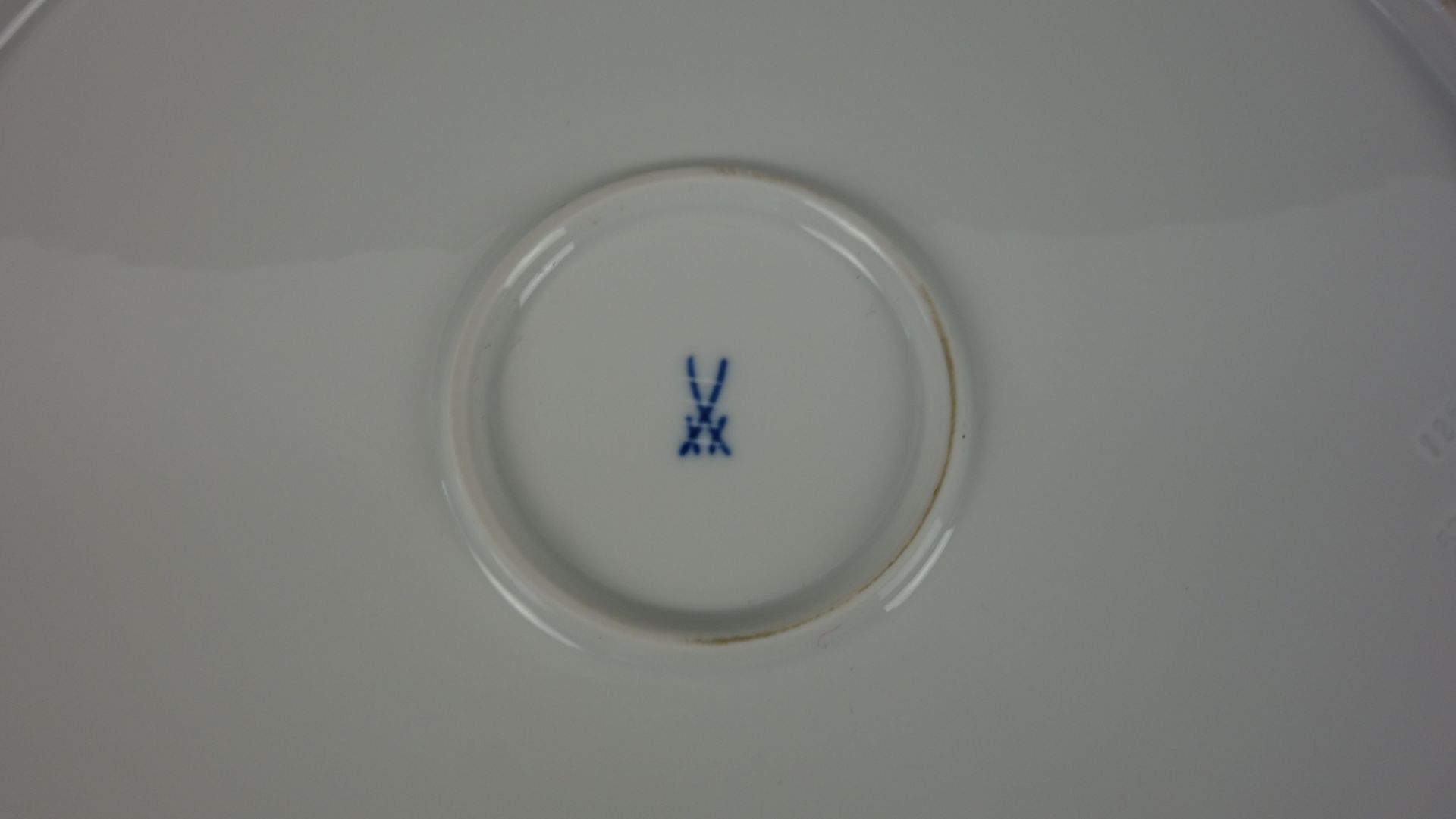 MEISSEN PLATE WITH CLOCHE - Image 3 of 3