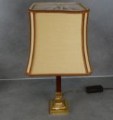 LAMPE / TISCHLAMPE