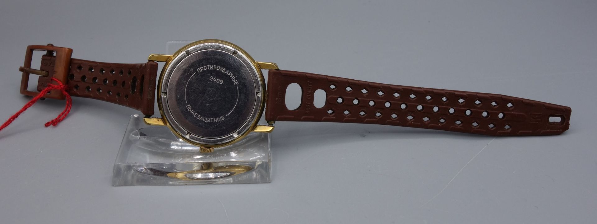 VINTAGE WATCH: WOSTOK  - Image 6 of 6