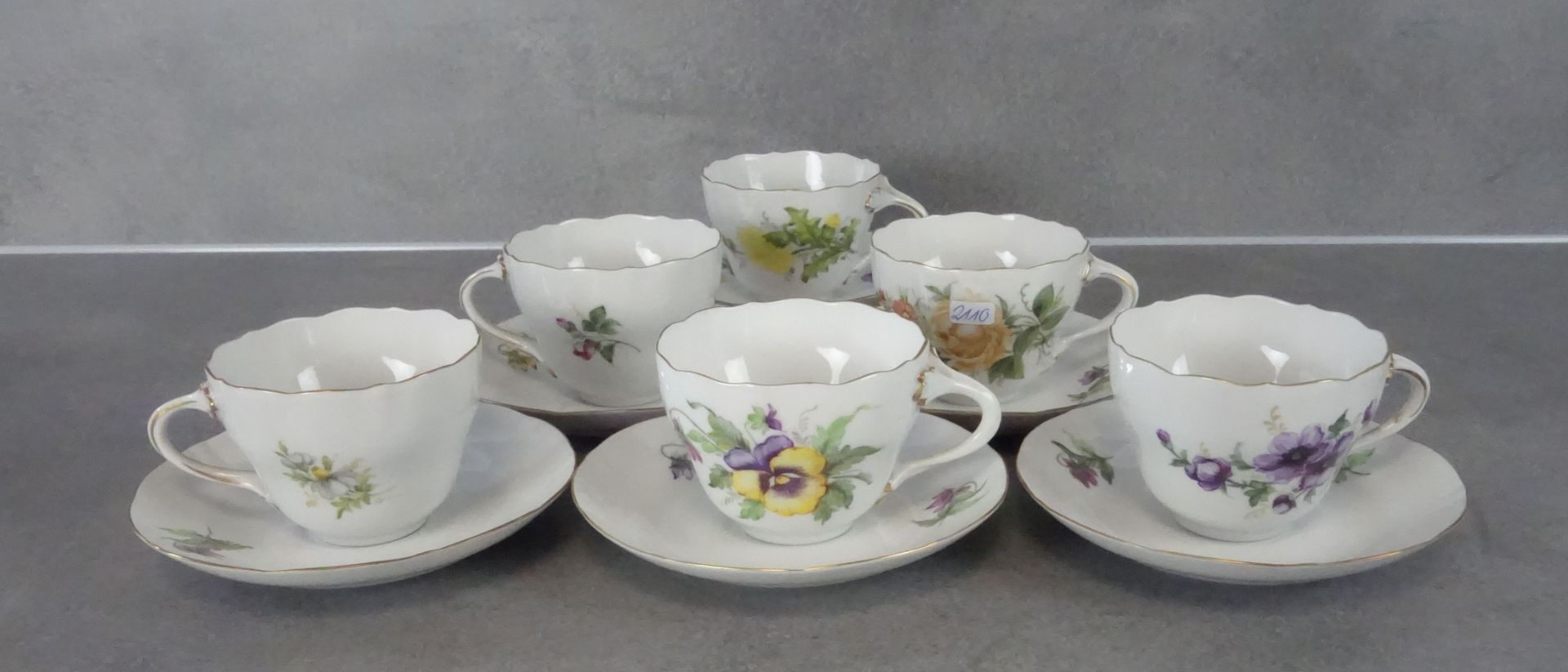 6 COFFEE  OR TEA CUPS - Image 3 of 5