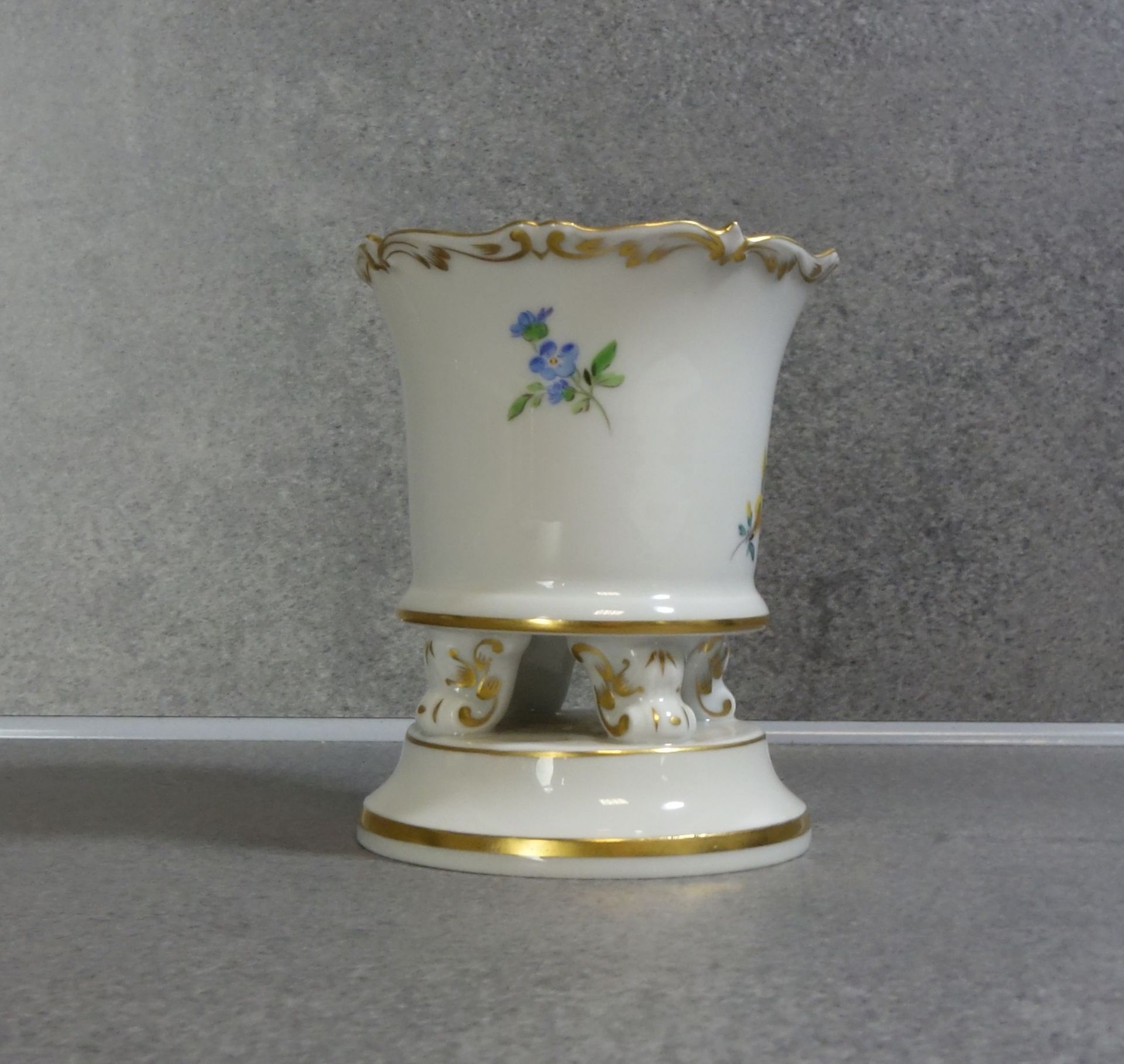 MEISSEN VASE - Image 3 of 4