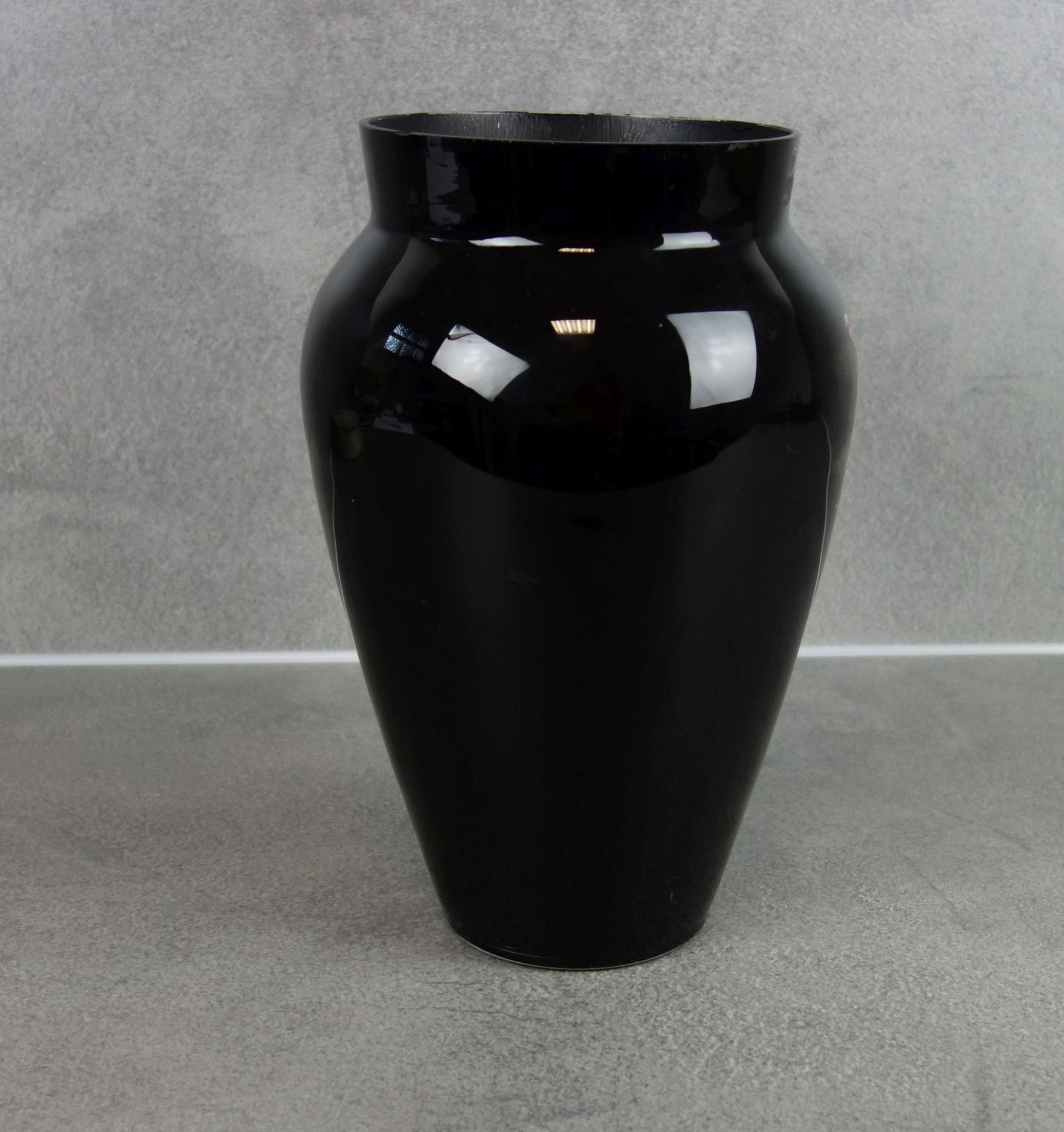 VASE - Image 3 of 3