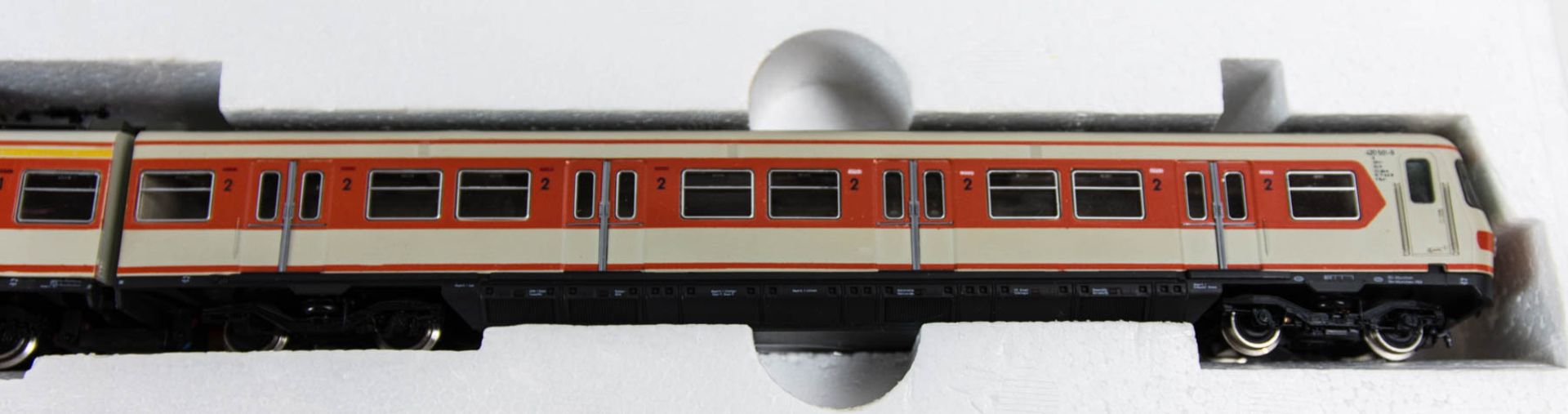 Riesiges Konvolut von Roco S-Bahn, Lok und 46 Wagons.Teilweise bespielt in OVP'S, bekl - Bild 3 aus 5